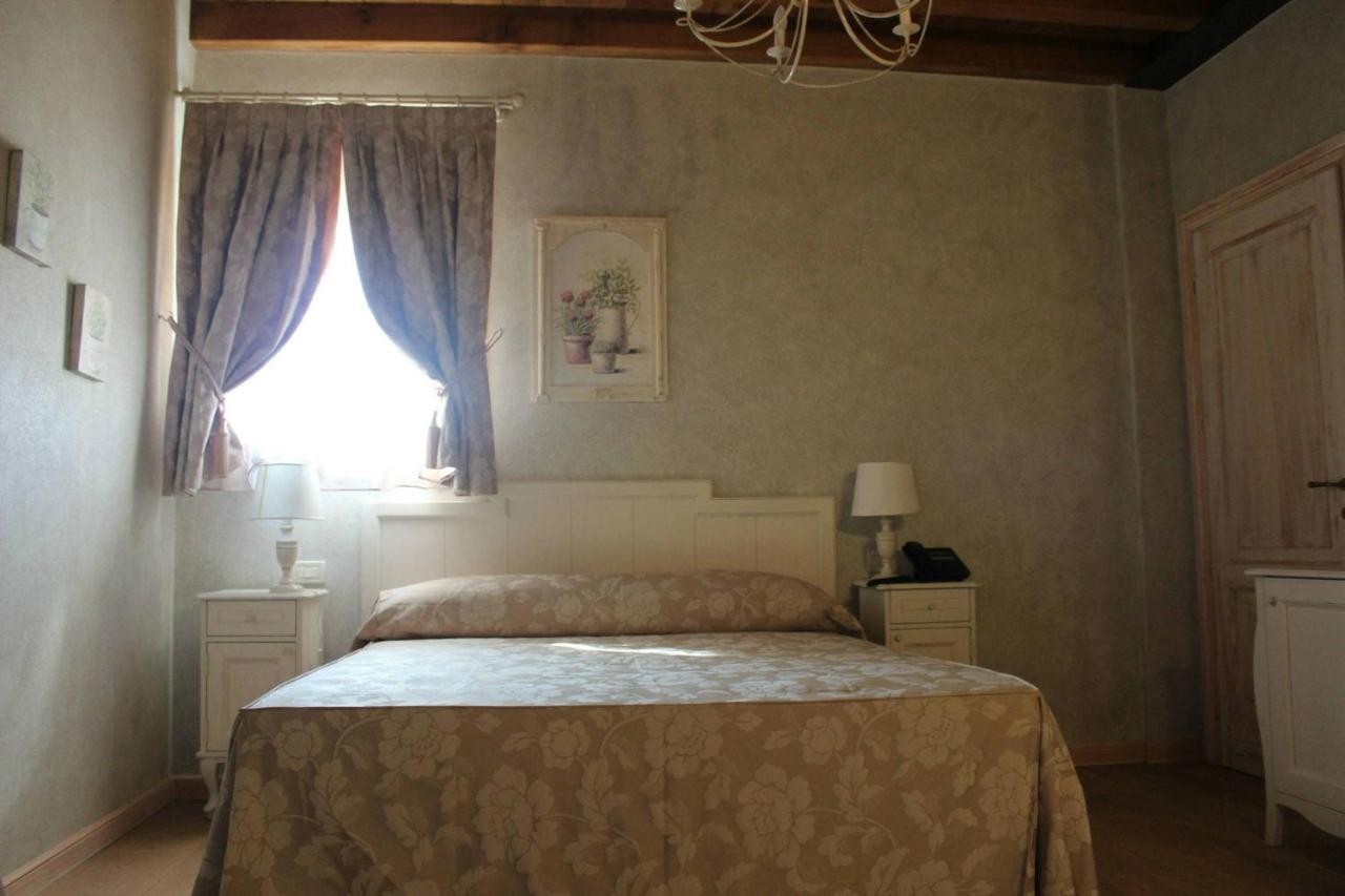 Relais Mondotella ポッツォレンゴ エクステリア 写真