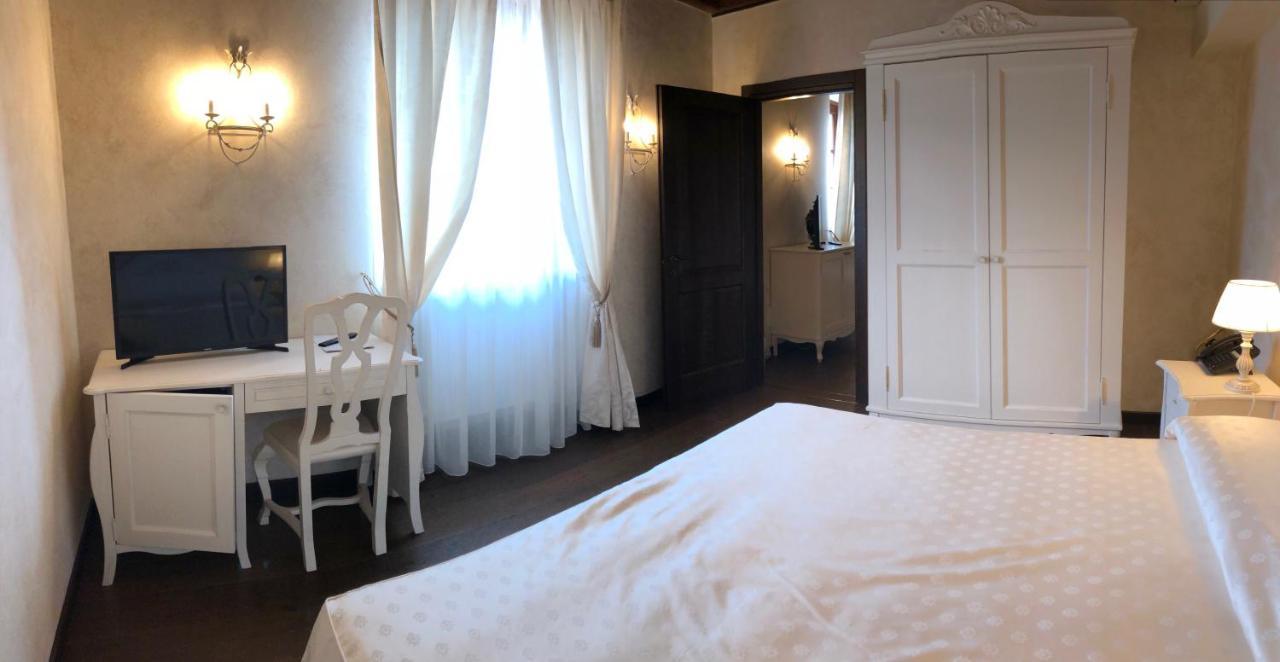 Relais Mondotella ポッツォレンゴ エクステリア 写真